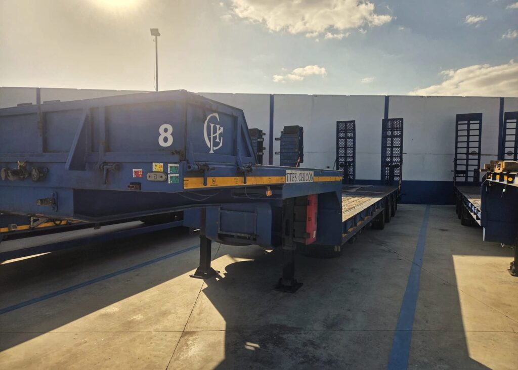 Góndola de 4 ejes lista para trabajar tras su preparación en Chicón Trailer