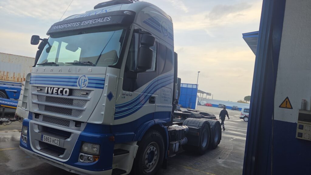 Iveco Stralis 560 vendido mediante intermediación de Chicón Trailer